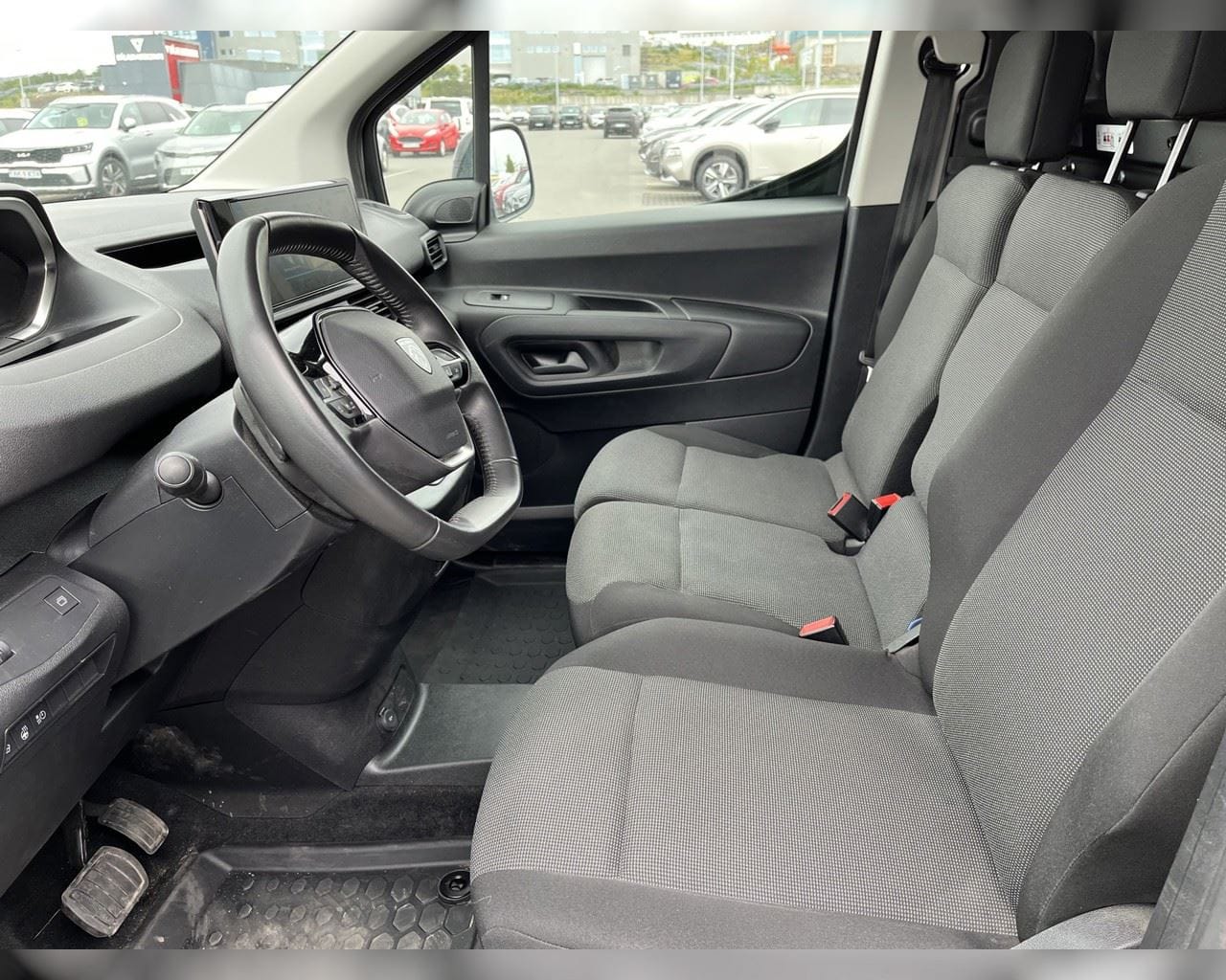 PEUGEOT E-PARTNER