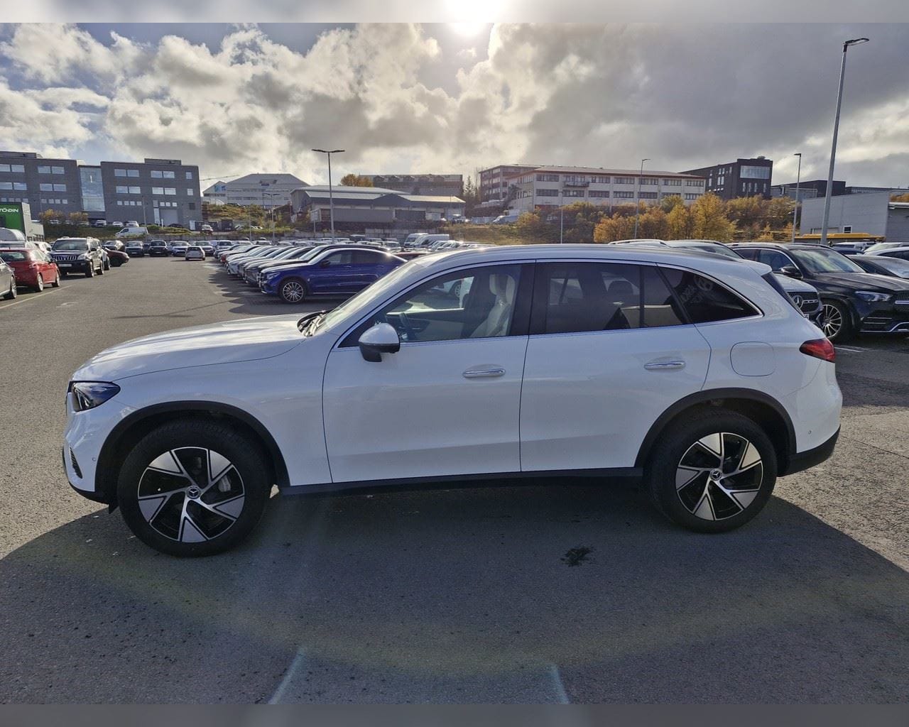 MERCEDES-BENZ GLC 300 E 4MATIC PROGRESSIVE