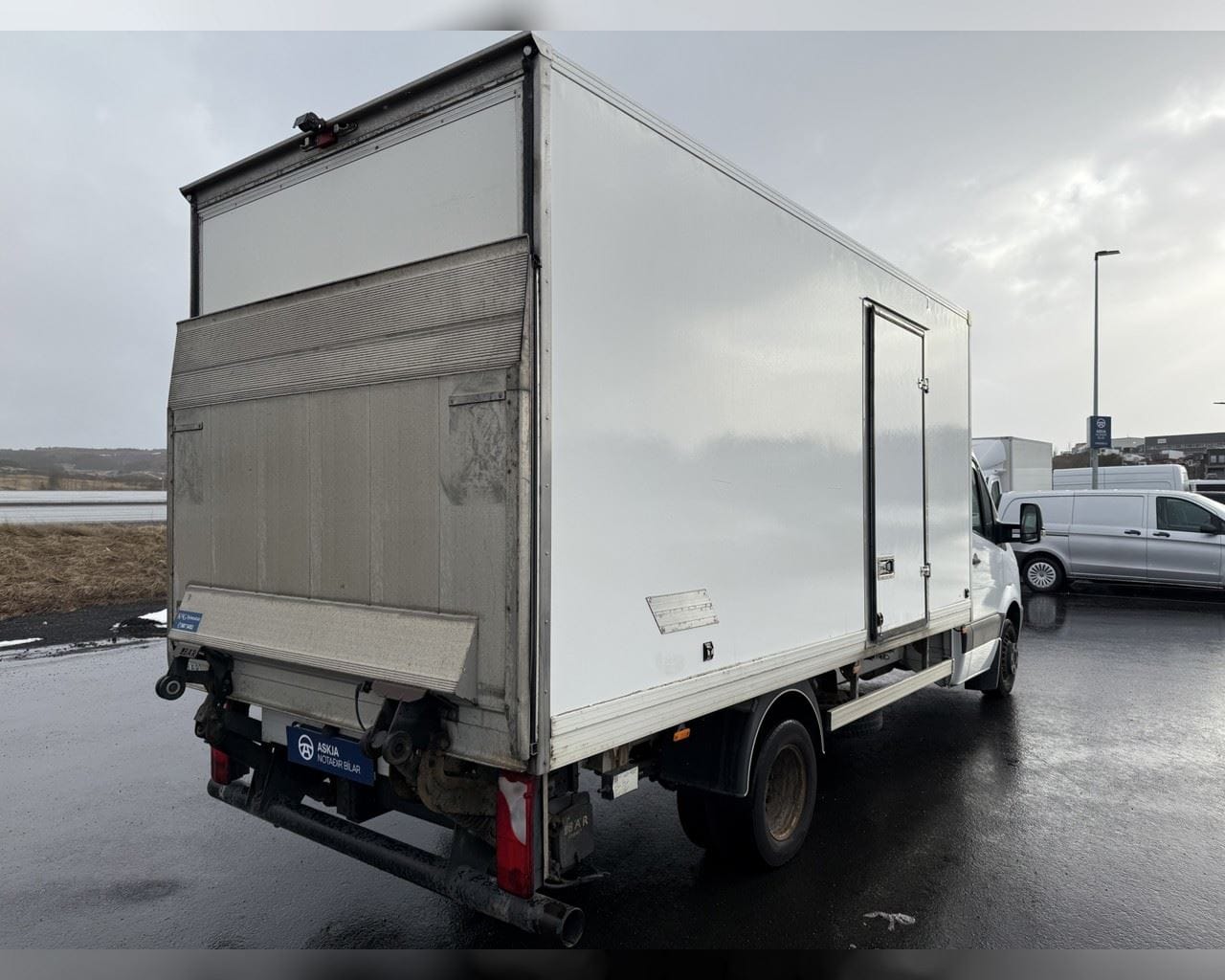 MERCEDES-BENZ SPRINTER 513 KASSABÍLL