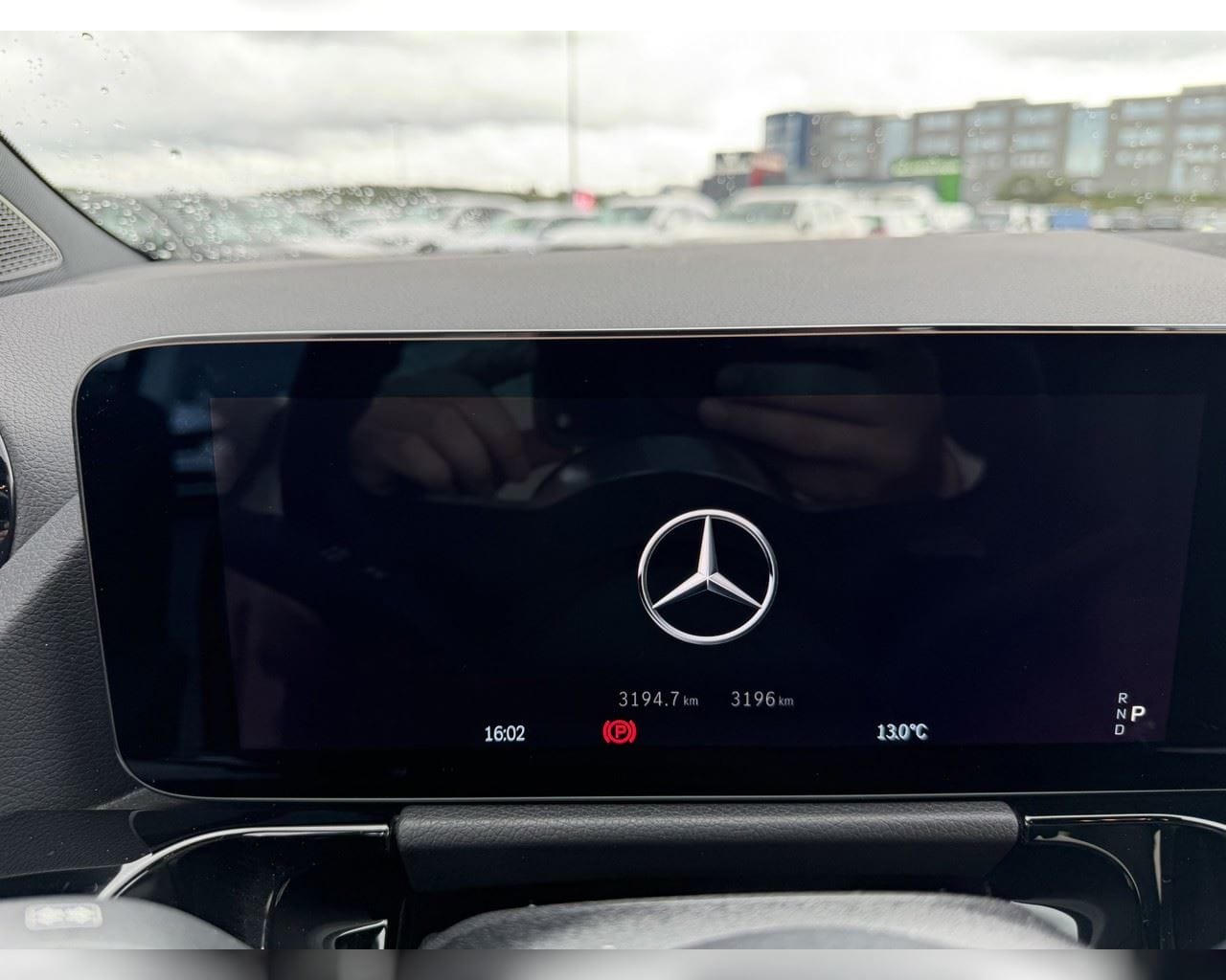 MERCEDES-BENZ EQA 300 4MATIC