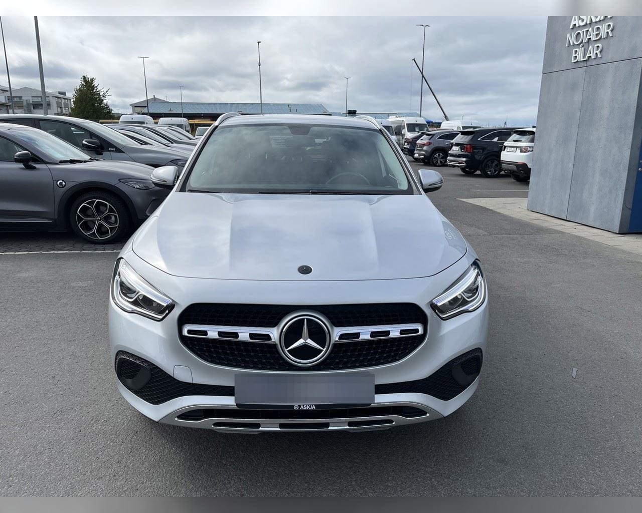 MERCEDES-BENZ GLA 250 E PROGRESSIVE