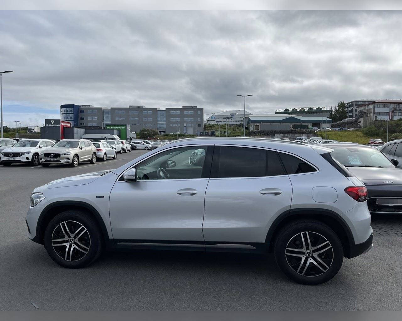 MERCEDES-BENZ GLA 250 E PROGRESSIVE