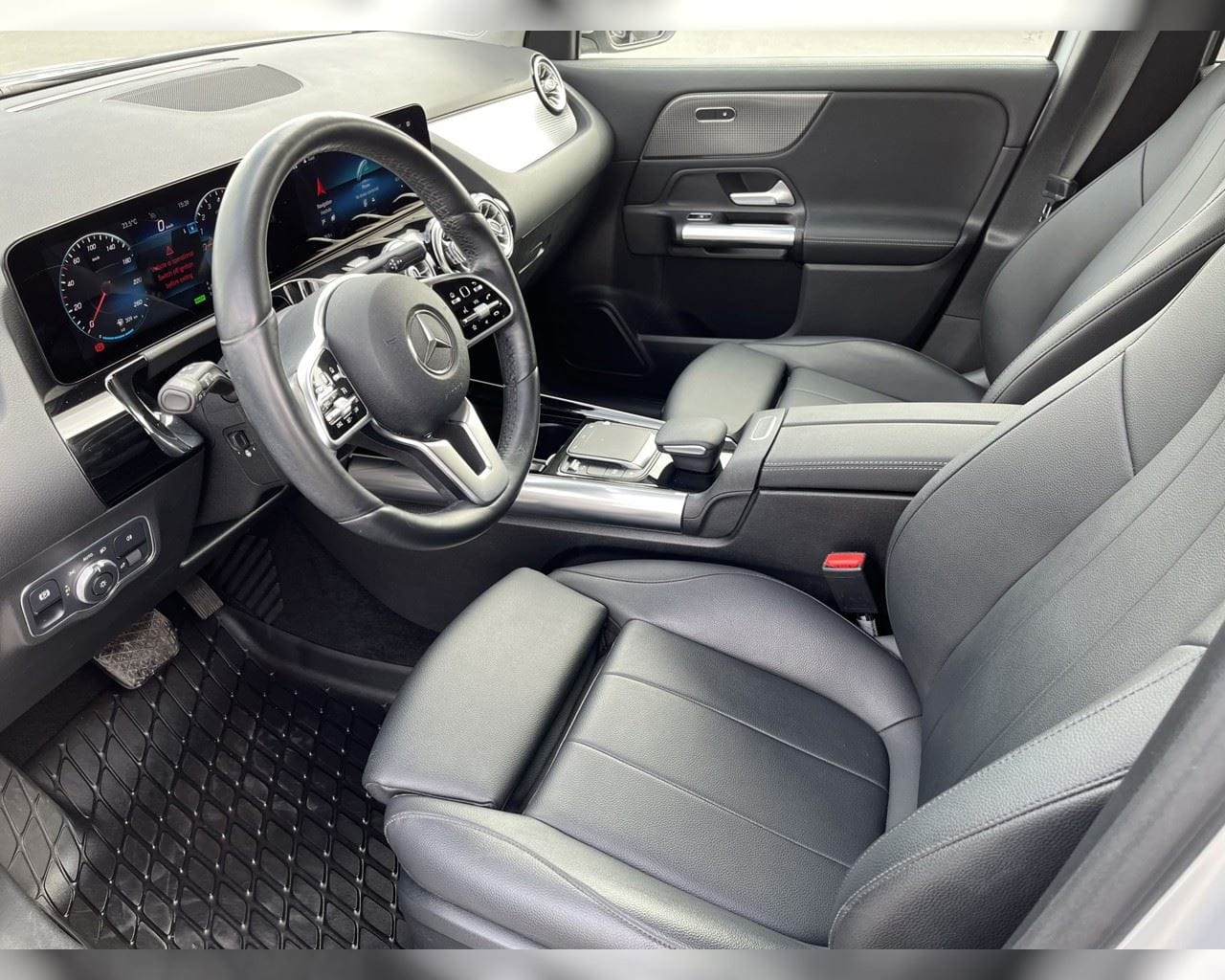 MERCEDES-BENZ GLA 250 E PROGRESSIVE