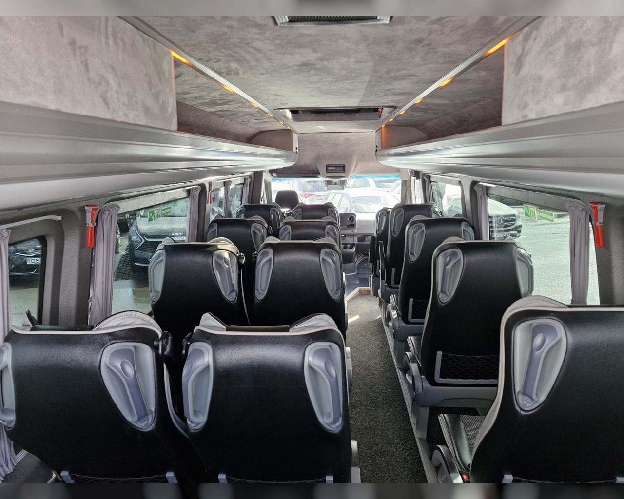MERCEDES-BENZ SPRINTER 519 16+1+1