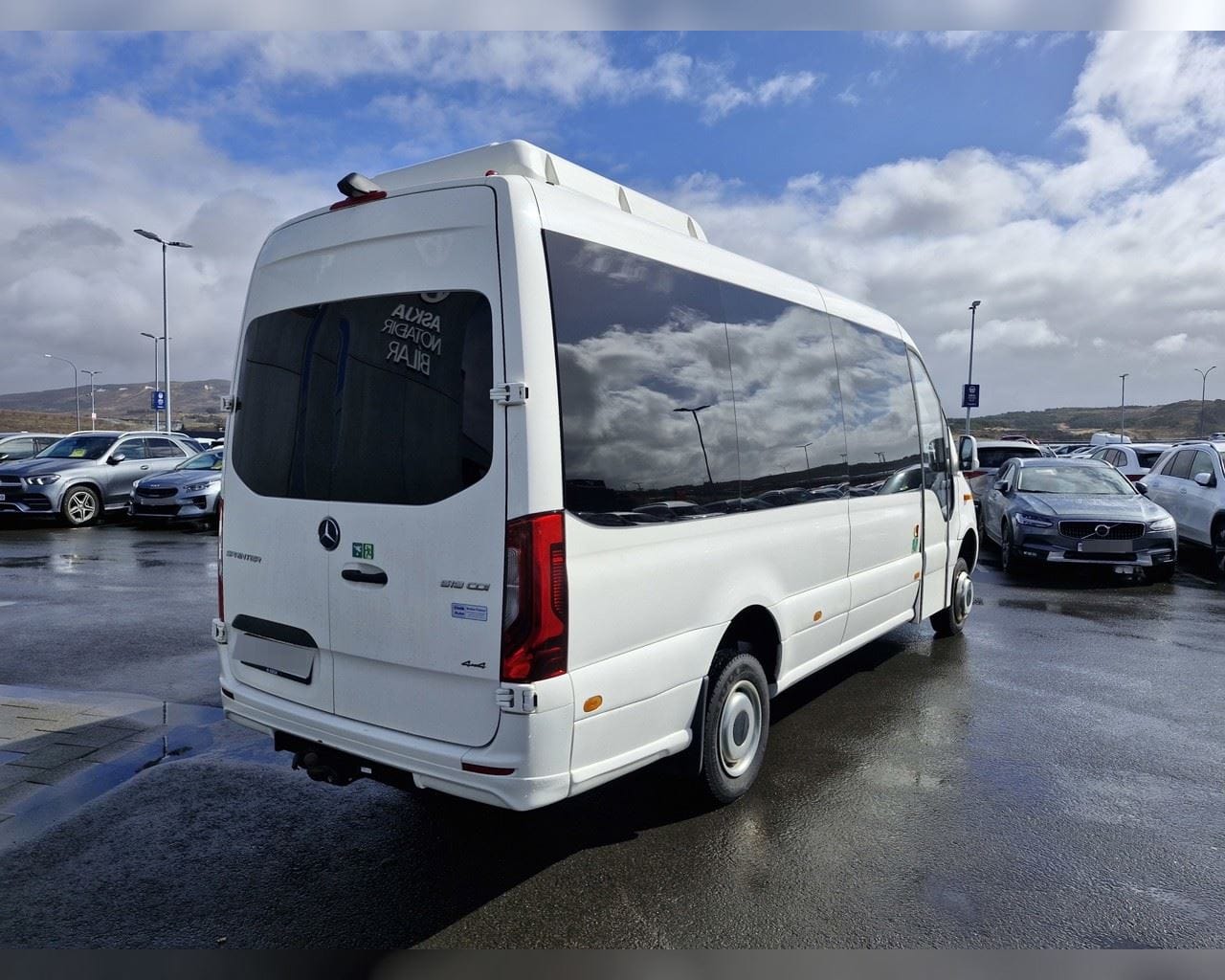 MERCEDES-BENZ SPRINTER 519 16+1+1