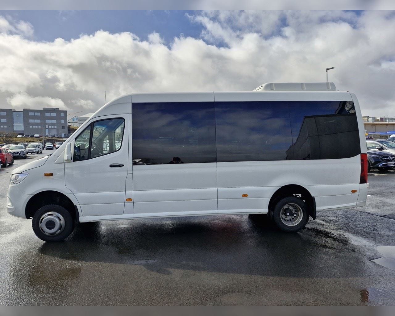 MERCEDES-BENZ SPRINTER 519 16+1+1