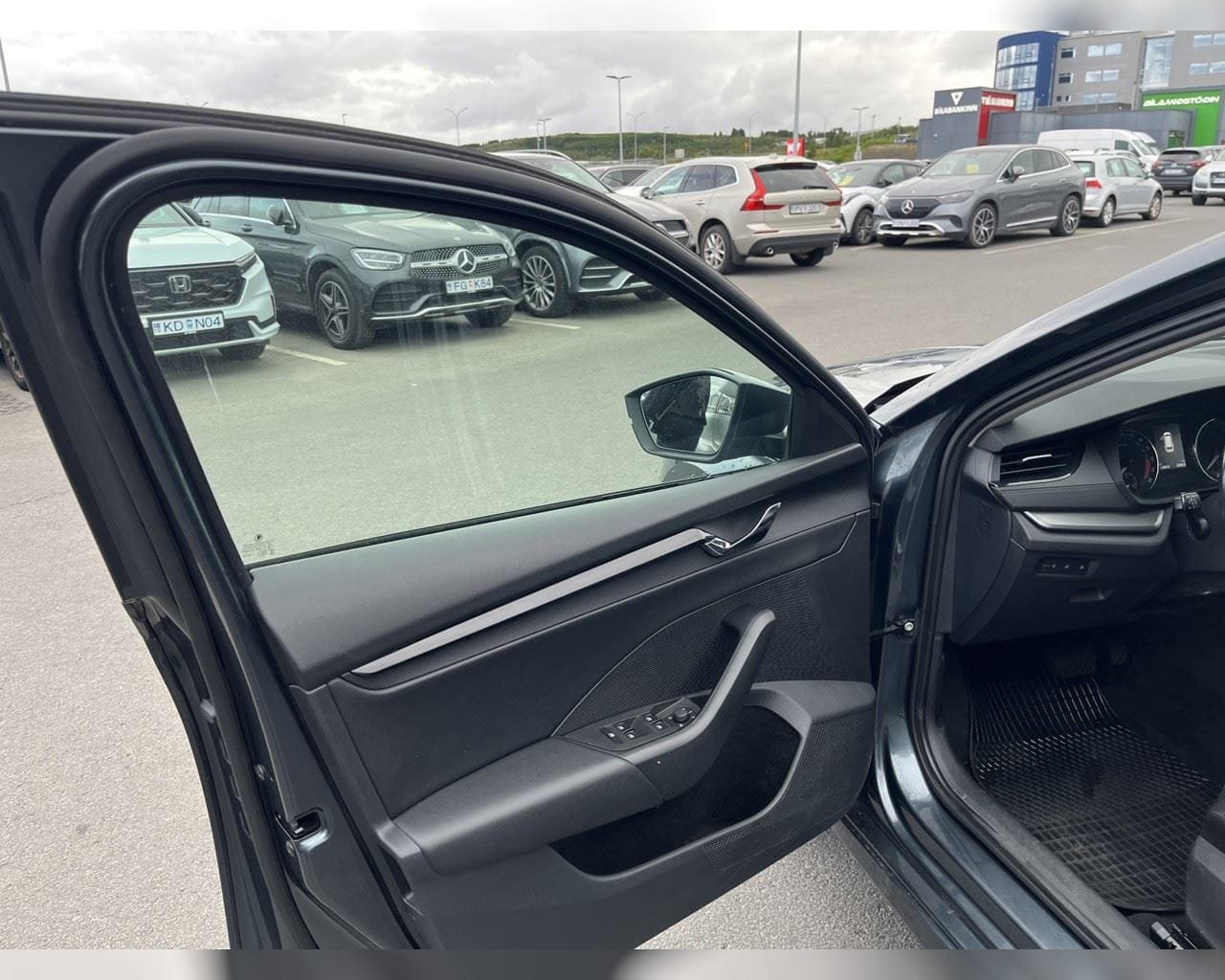 SKODA OCTAVIA AMBITION