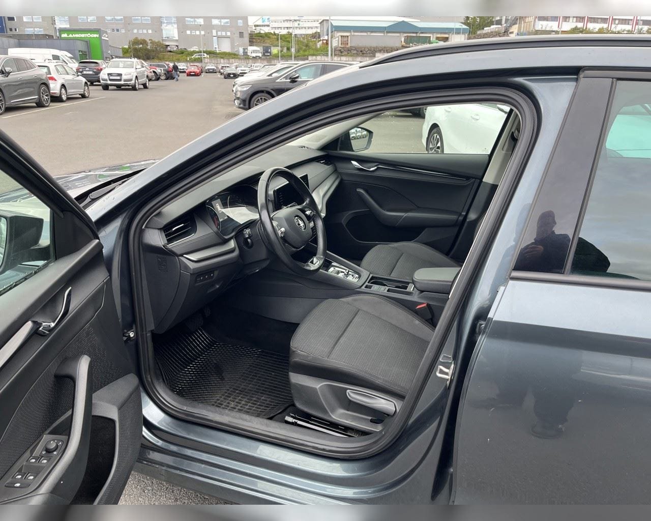 SKODA OCTAVIA AMBITION