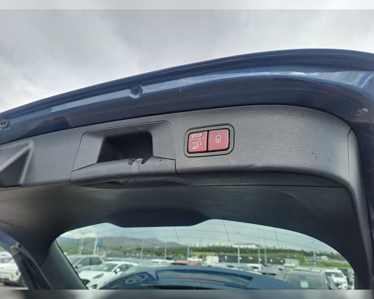 MERCEDES-BENZ EQA 300 PURE 4MATIC