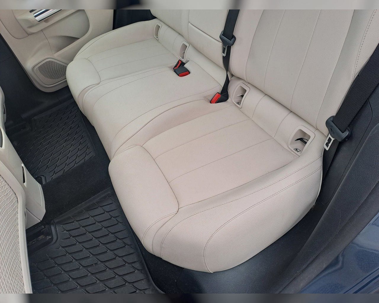 MERCEDES-BENZ EQA 300 PURE 4MATIC
