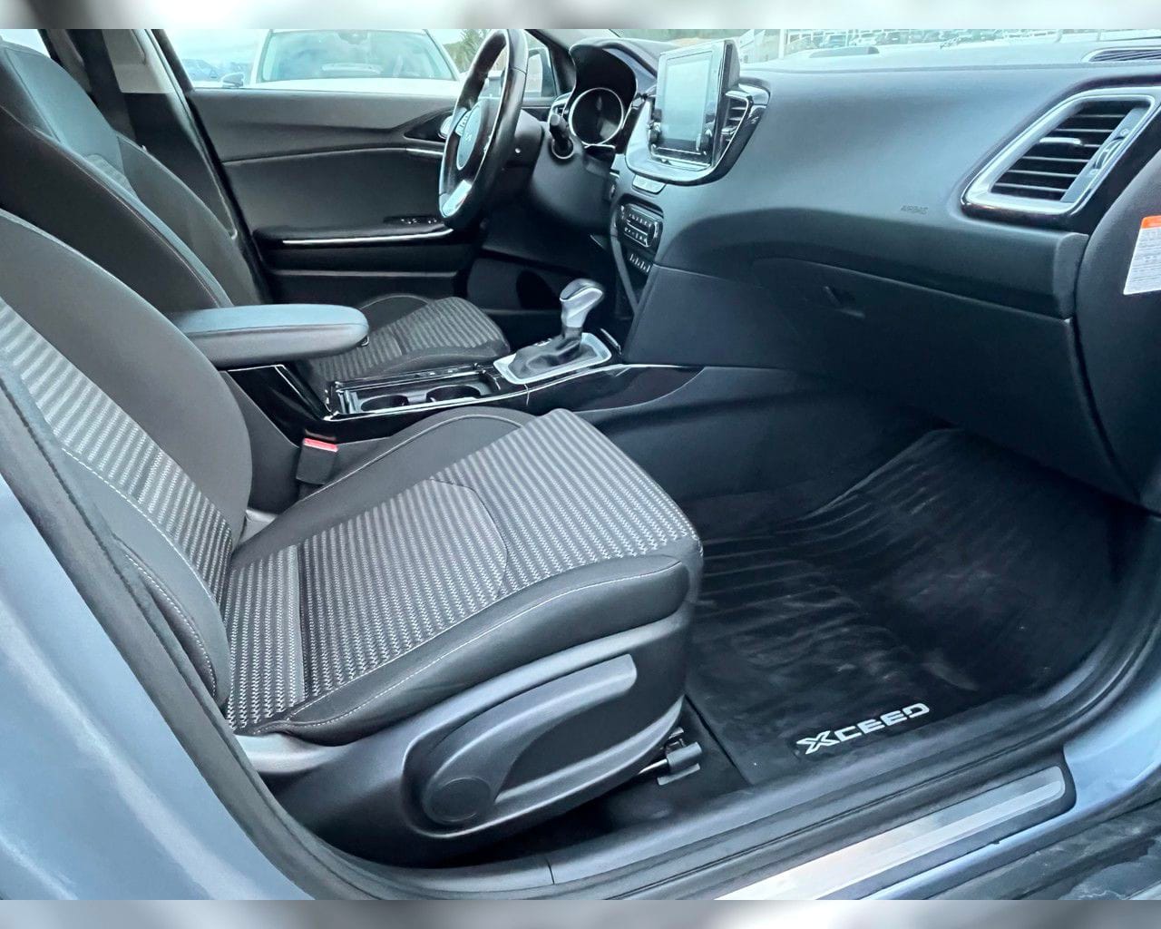 KIA XCEED URBAN