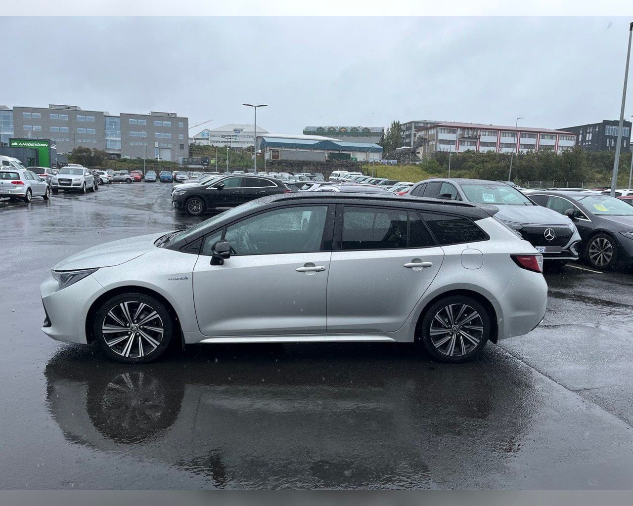 TOYOTA COROLLA STYLE HYBRID