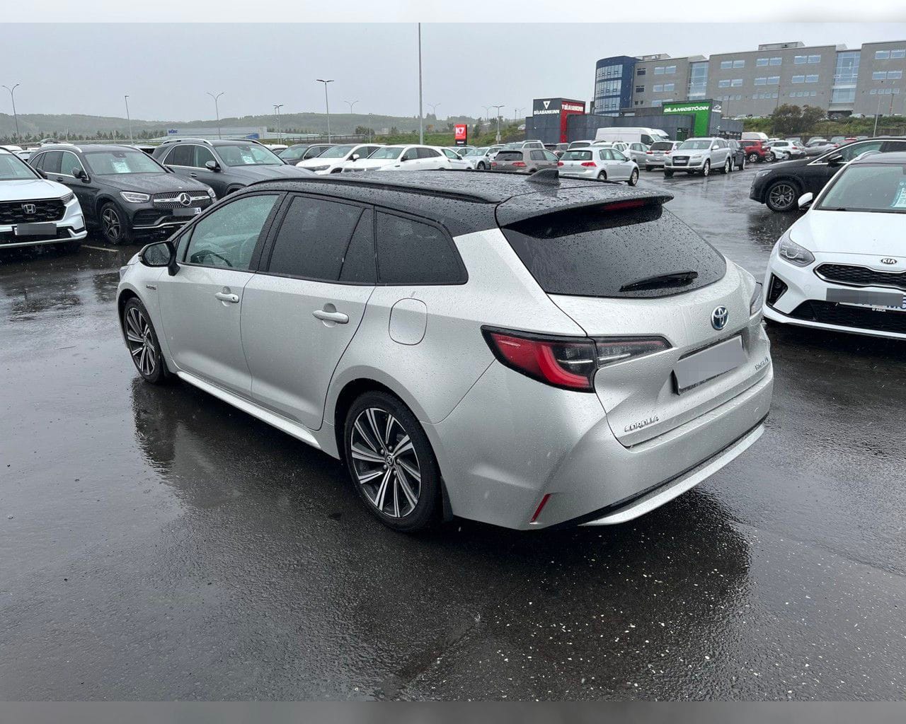 TOYOTA COROLLA STYLE HYBRID