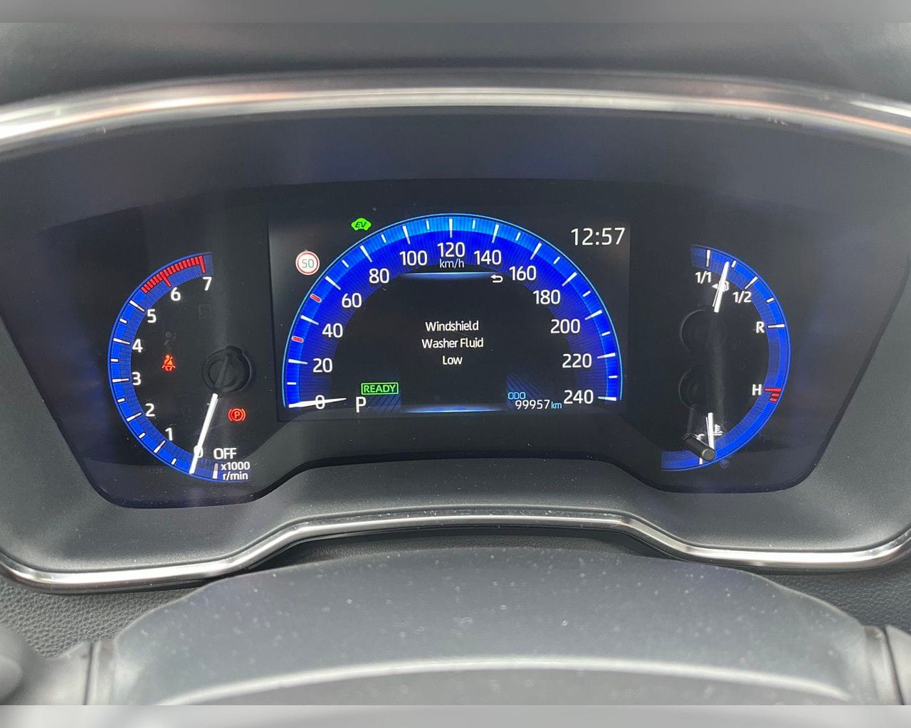 TOYOTA COROLLA STYLE HYBRID