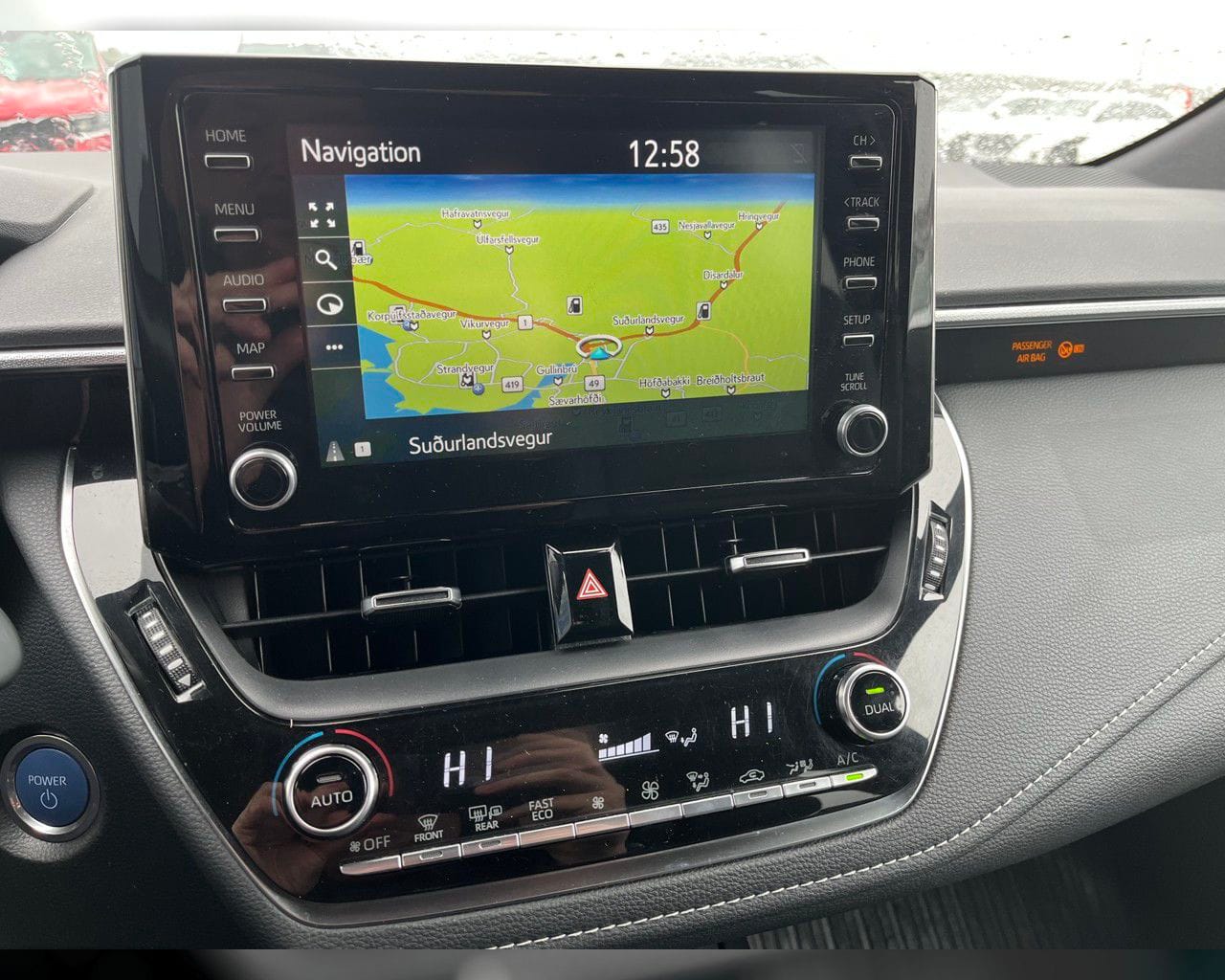 TOYOTA COROLLA STYLE HYBRID