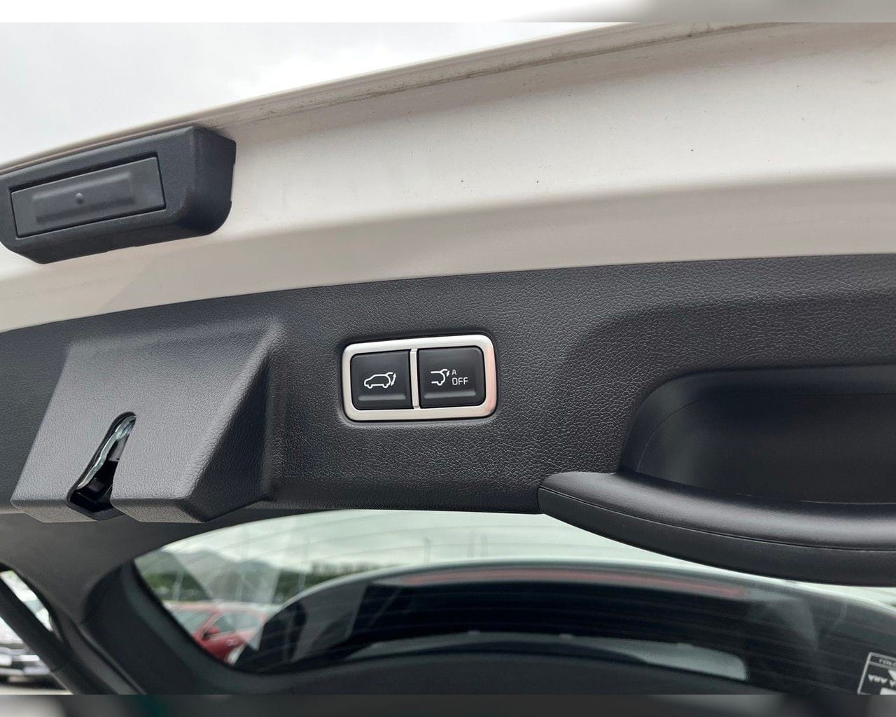 KIA SORENTO LUXURY PHEV