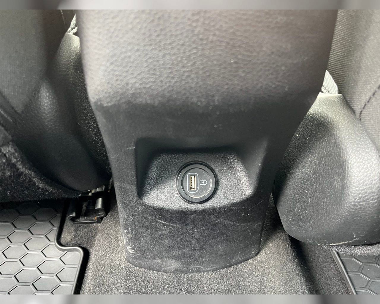 KIA STONIC URBAN