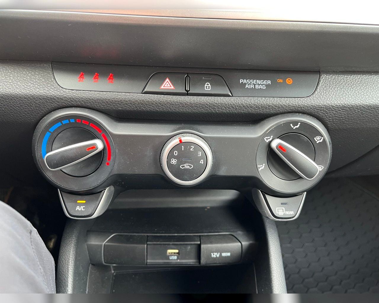 KIA STONIC URBAN
