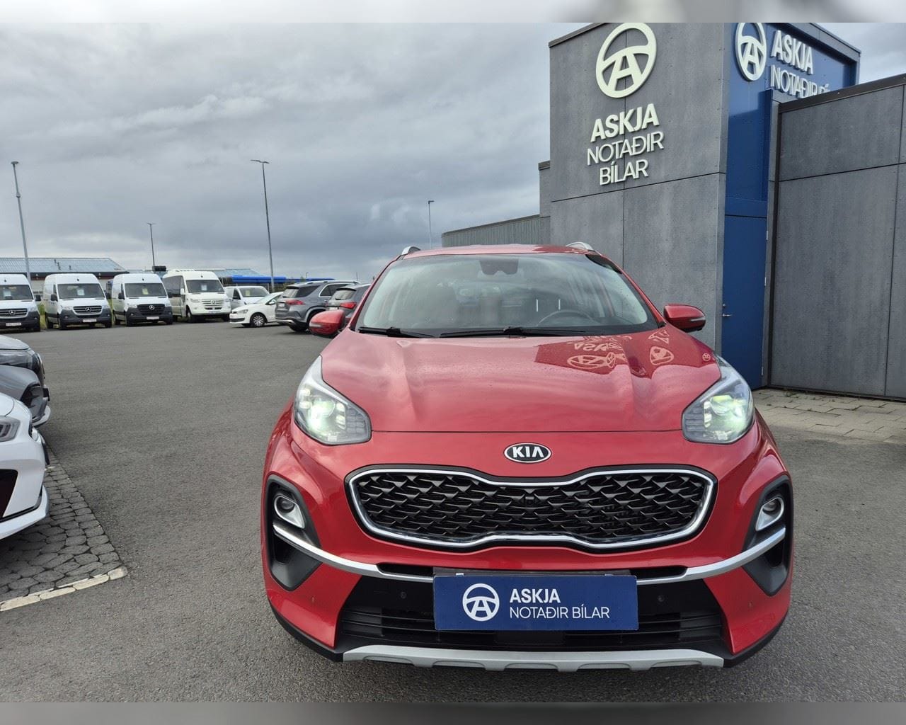 KIA SPORTAGE LUXURY