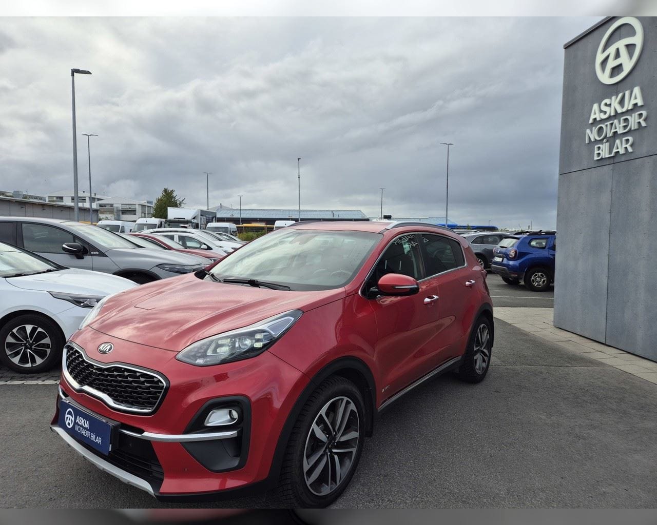 KIA SPORTAGE LUXURY