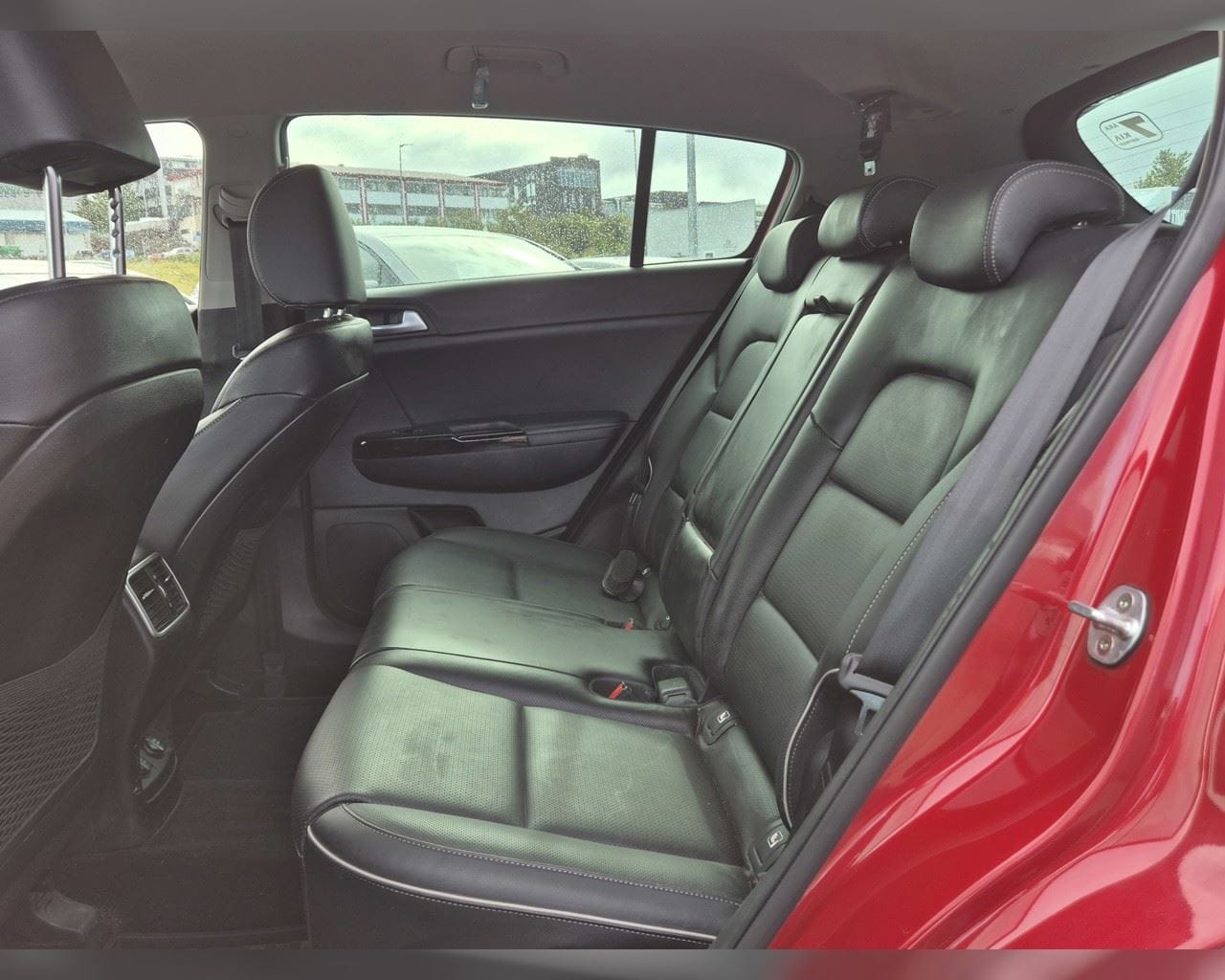 KIA SPORTAGE LUXURY