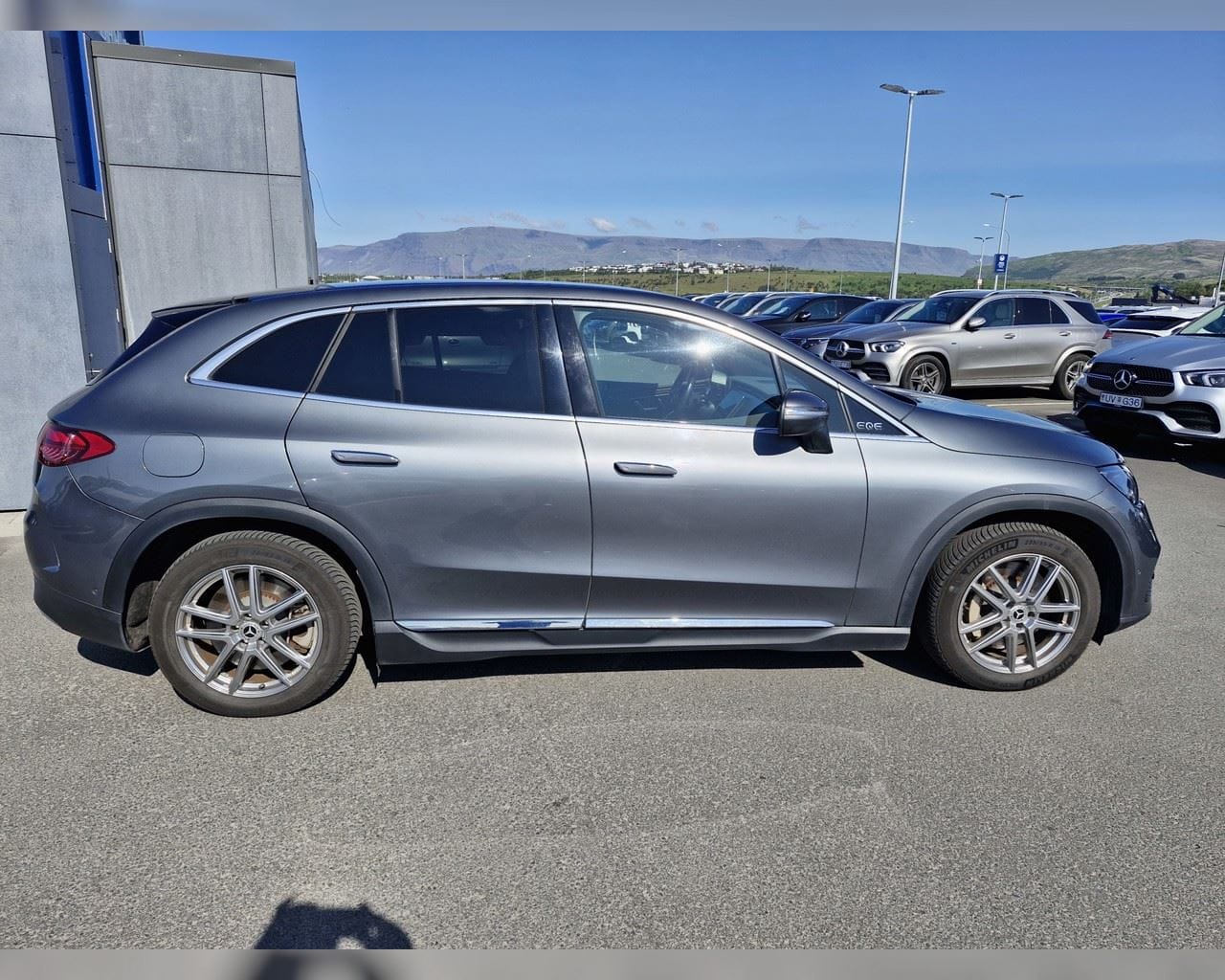 MERCEDES-BENZ EQE 350 SUV 4MATIC PURE
