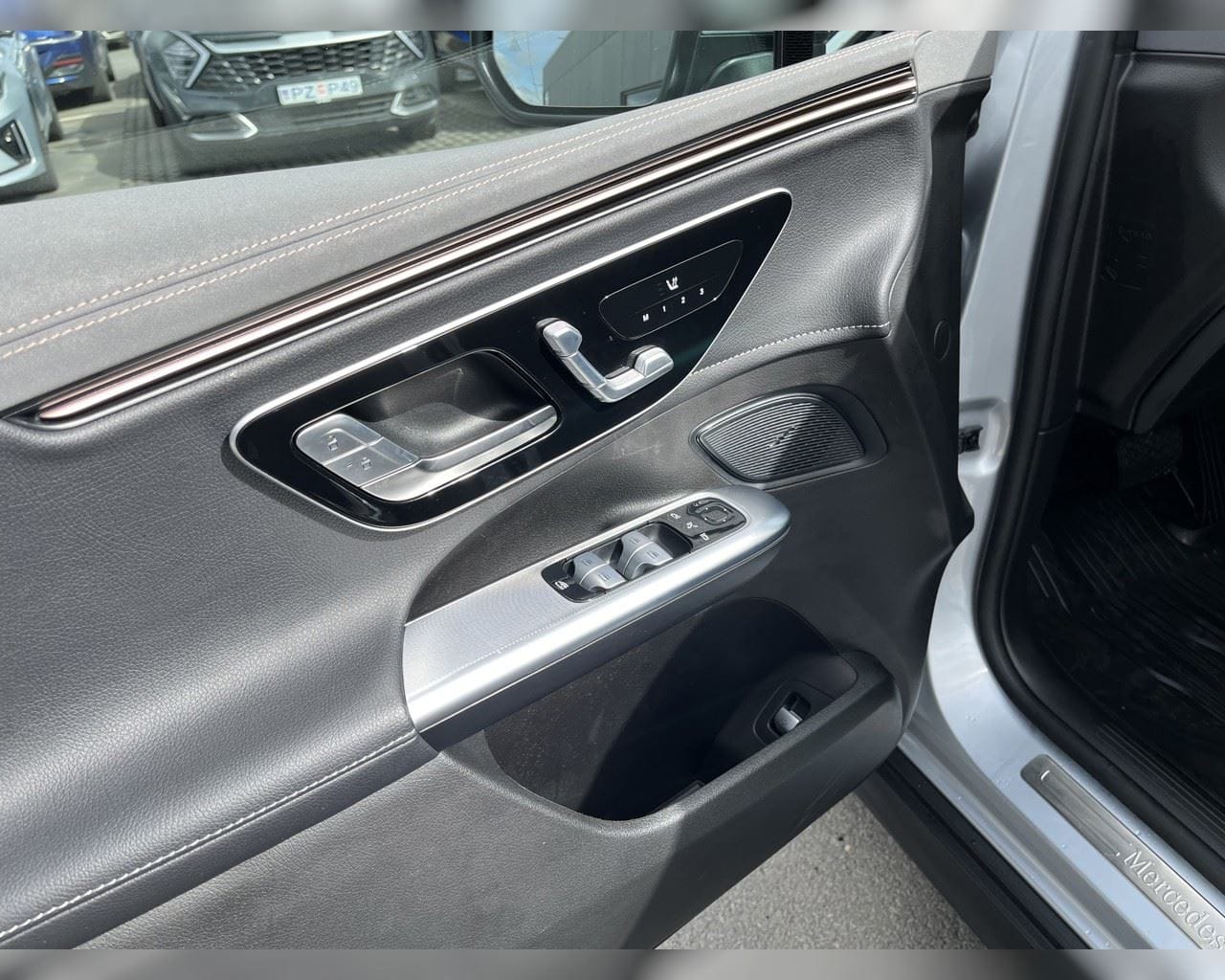 MERCEDES-BENZ EQE 350 SUV 4MATIC PURE