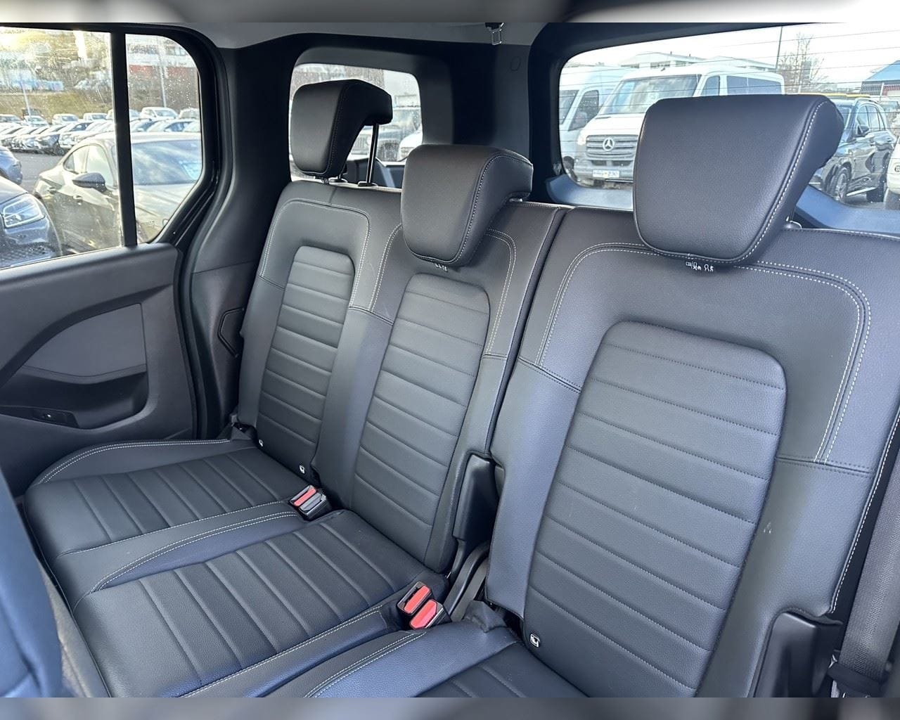 MERCEDES-BENZ EQT 200 MILLILANGUR POWER
