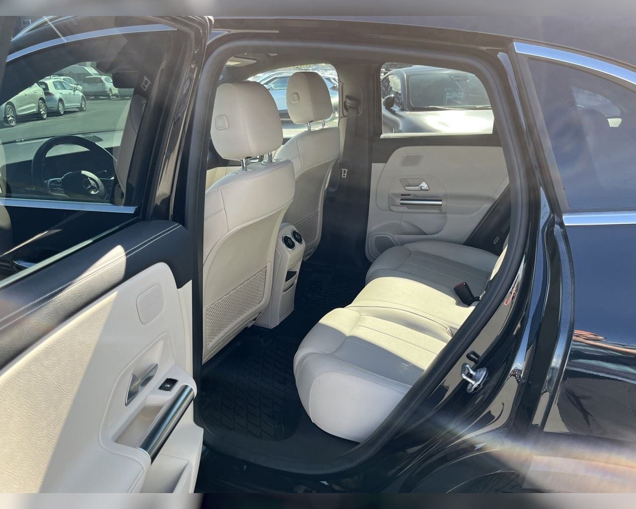 MERCEDES-BENZ EQA 300 4MATIC PROGRESSIVE