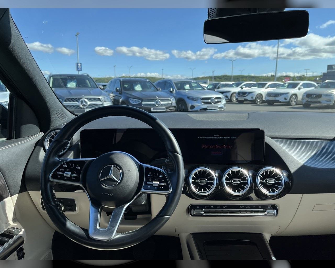 MERCEDES-BENZ EQA 300 4MATIC PROGRESSIVE