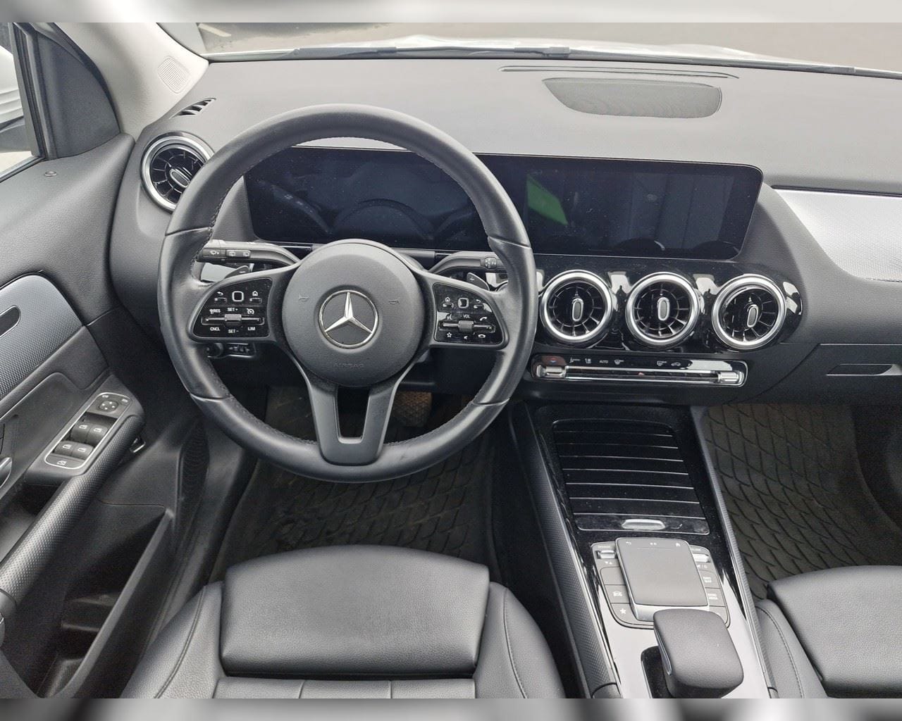 MERCEDES-BENZ GLA 250 E STYLE