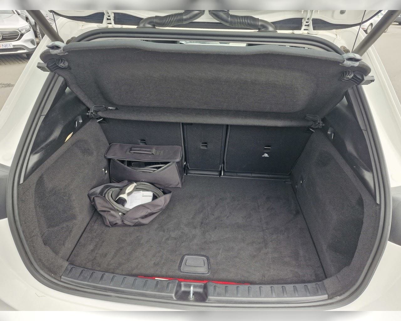 MERCEDES-BENZ GLA 250 E STYLE