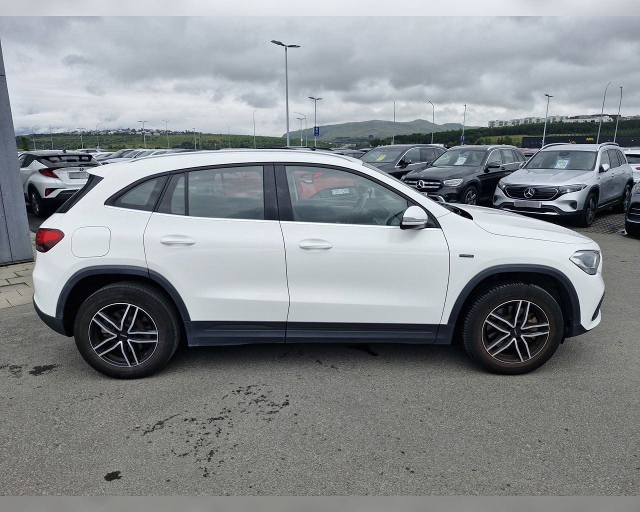 MERCEDES-BENZ GLA 250 E STYLE