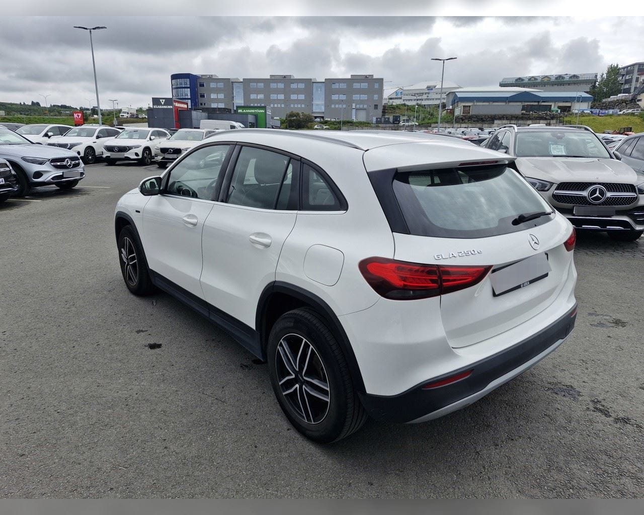 MERCEDES-BENZ GLA 250 E STYLE