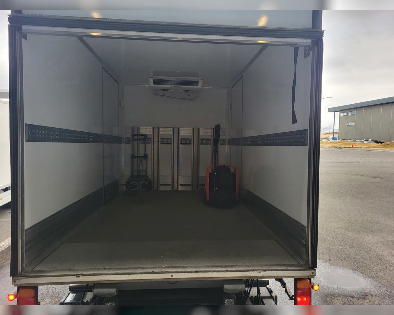 MERCEDES-BENZ SPRINTER 519