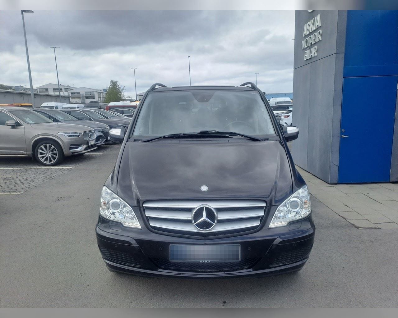 MERCEDES-BENZ VIANO