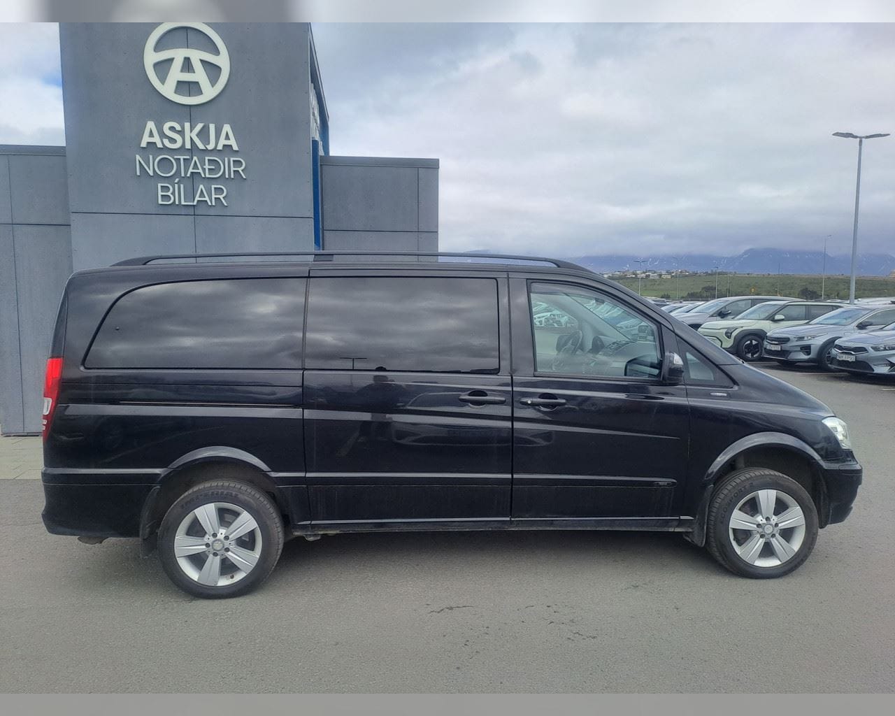 MERCEDES-BENZ VIANO