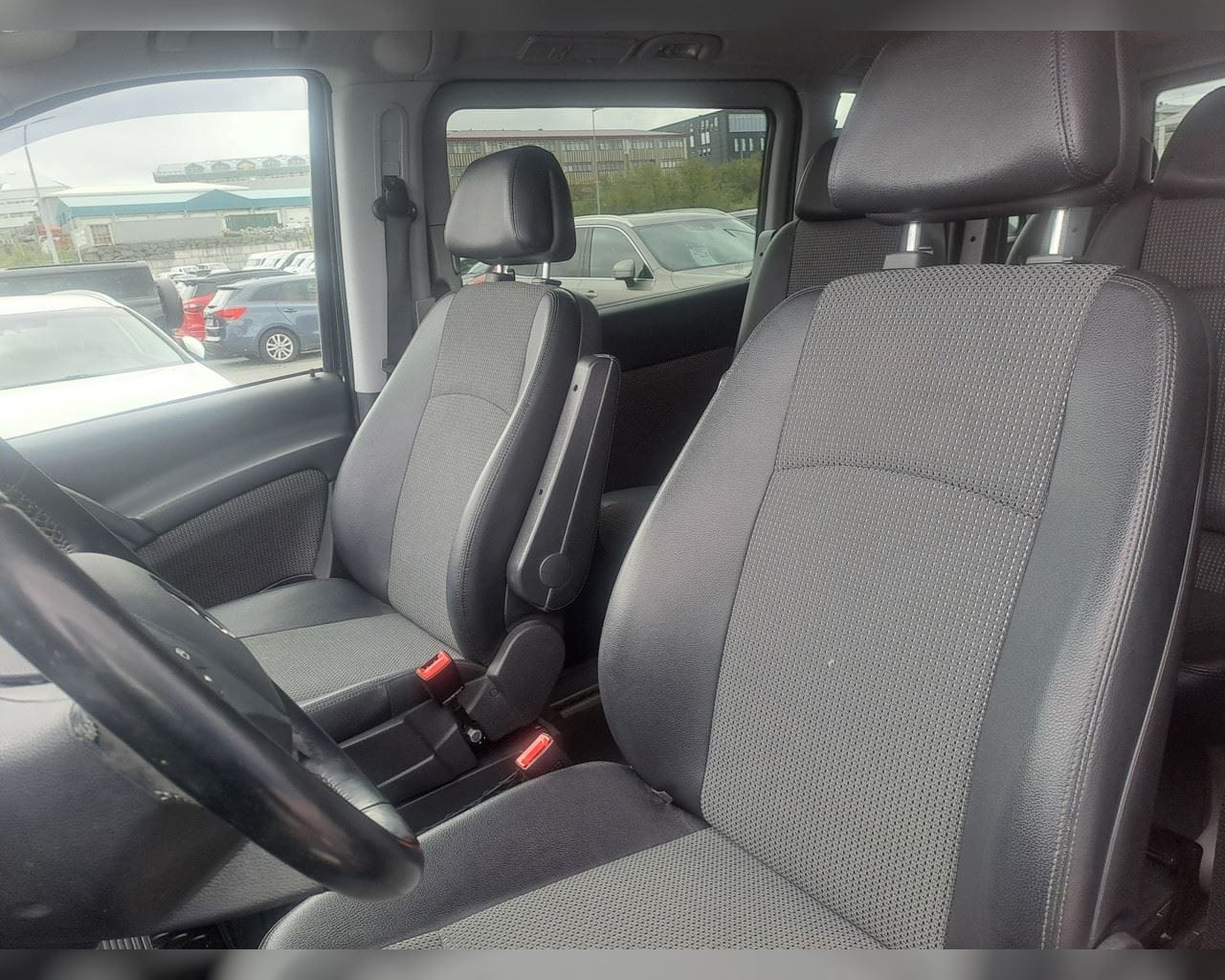 MERCEDES-BENZ VIANO