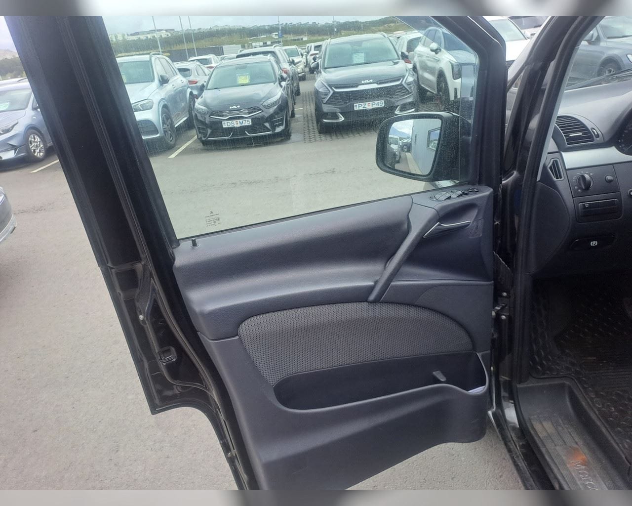 MERCEDES-BENZ VIANO