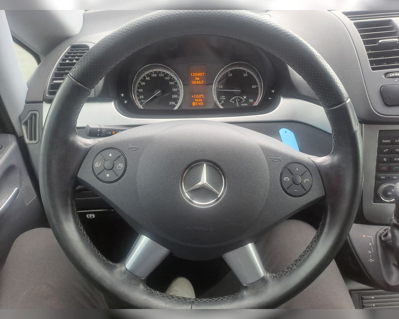 MERCEDES-BENZ VIANO