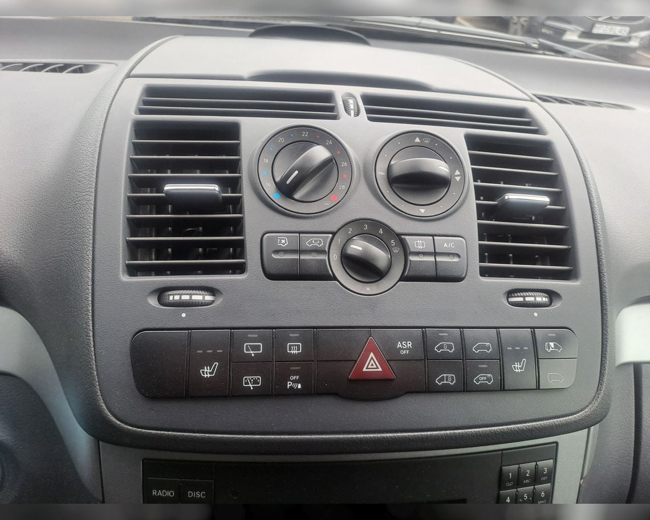 MERCEDES-BENZ VIANO