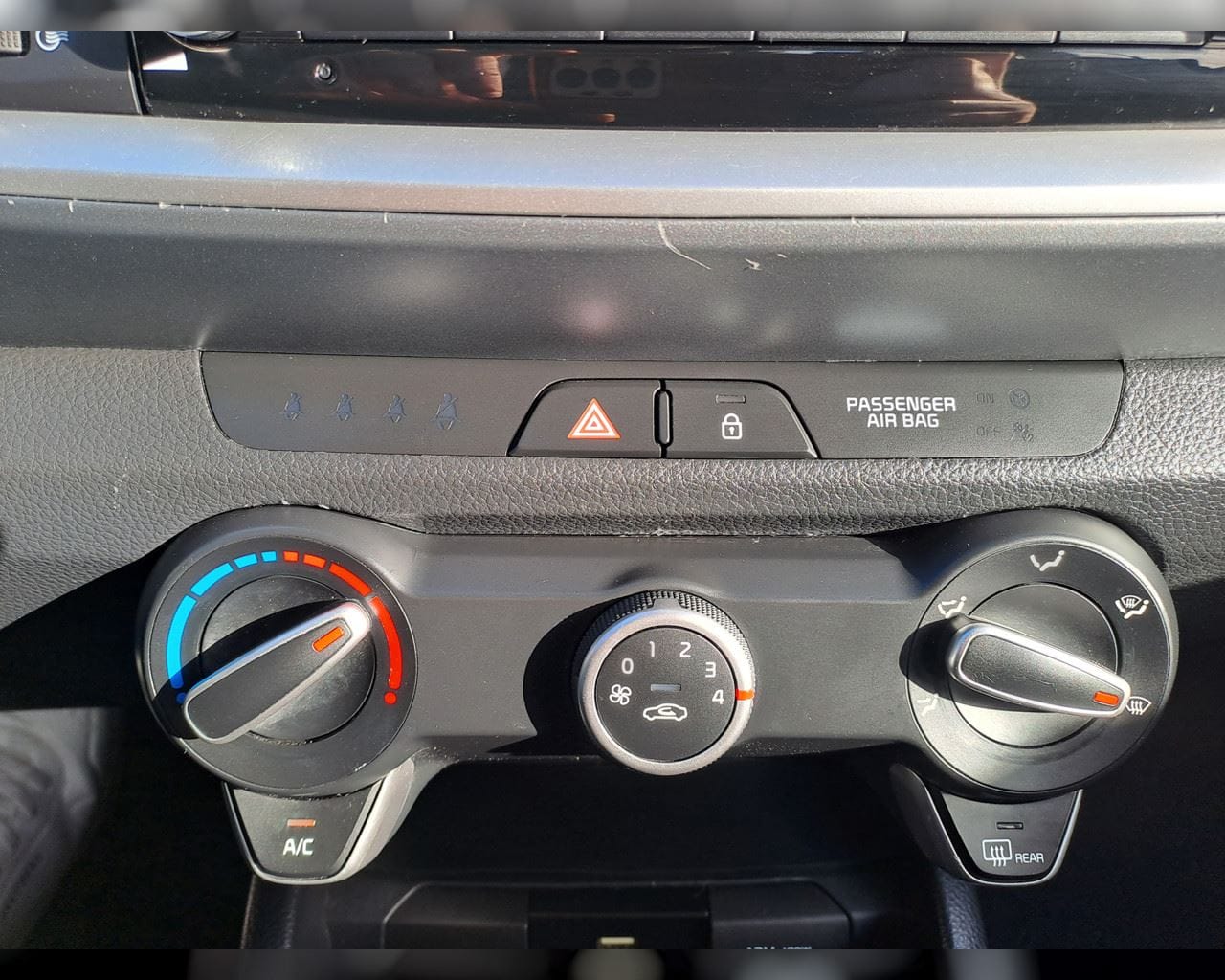 KIA STONIC URBAN