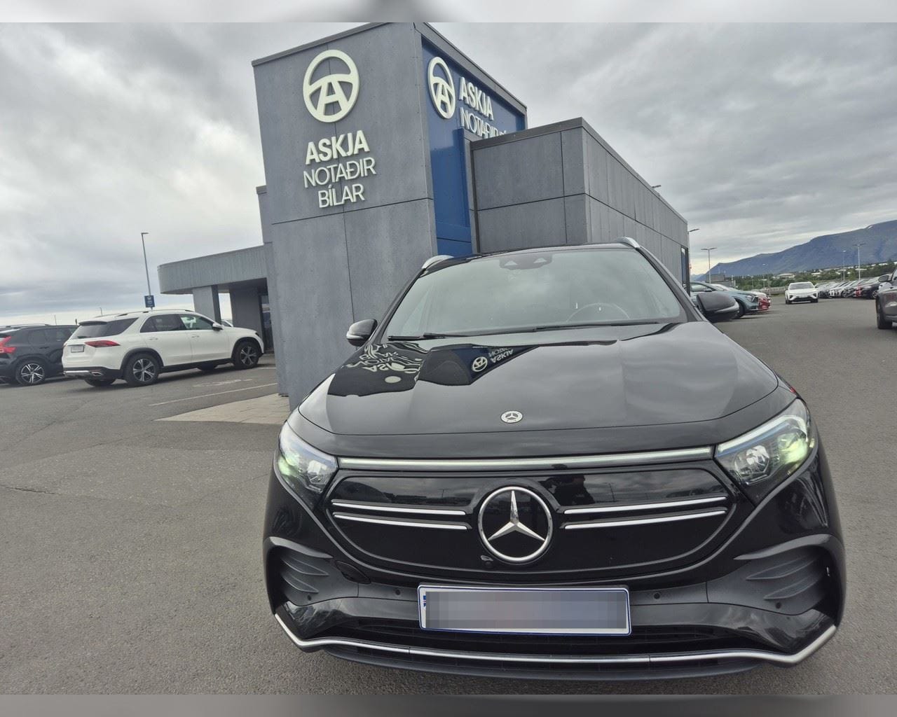 MERCEDES-BENZ EQA 250 AMG LINE