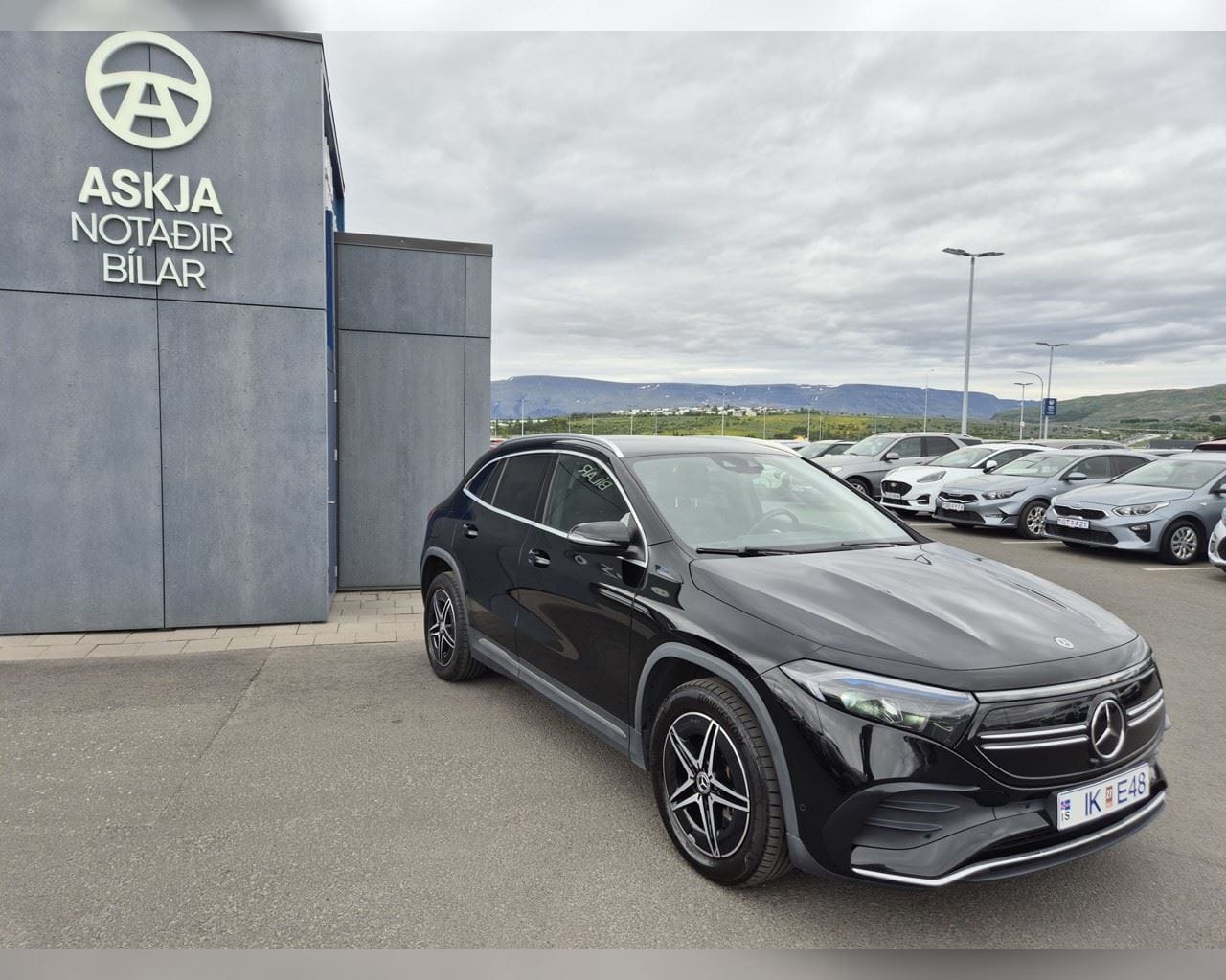 MERCEDES-BENZ EQA 250 AMG LINE