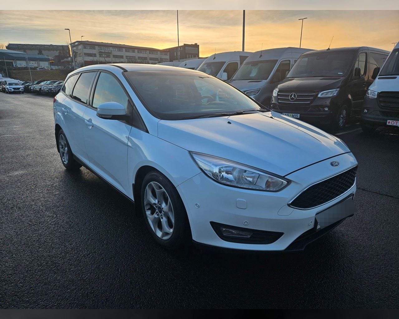FORD FOCUS