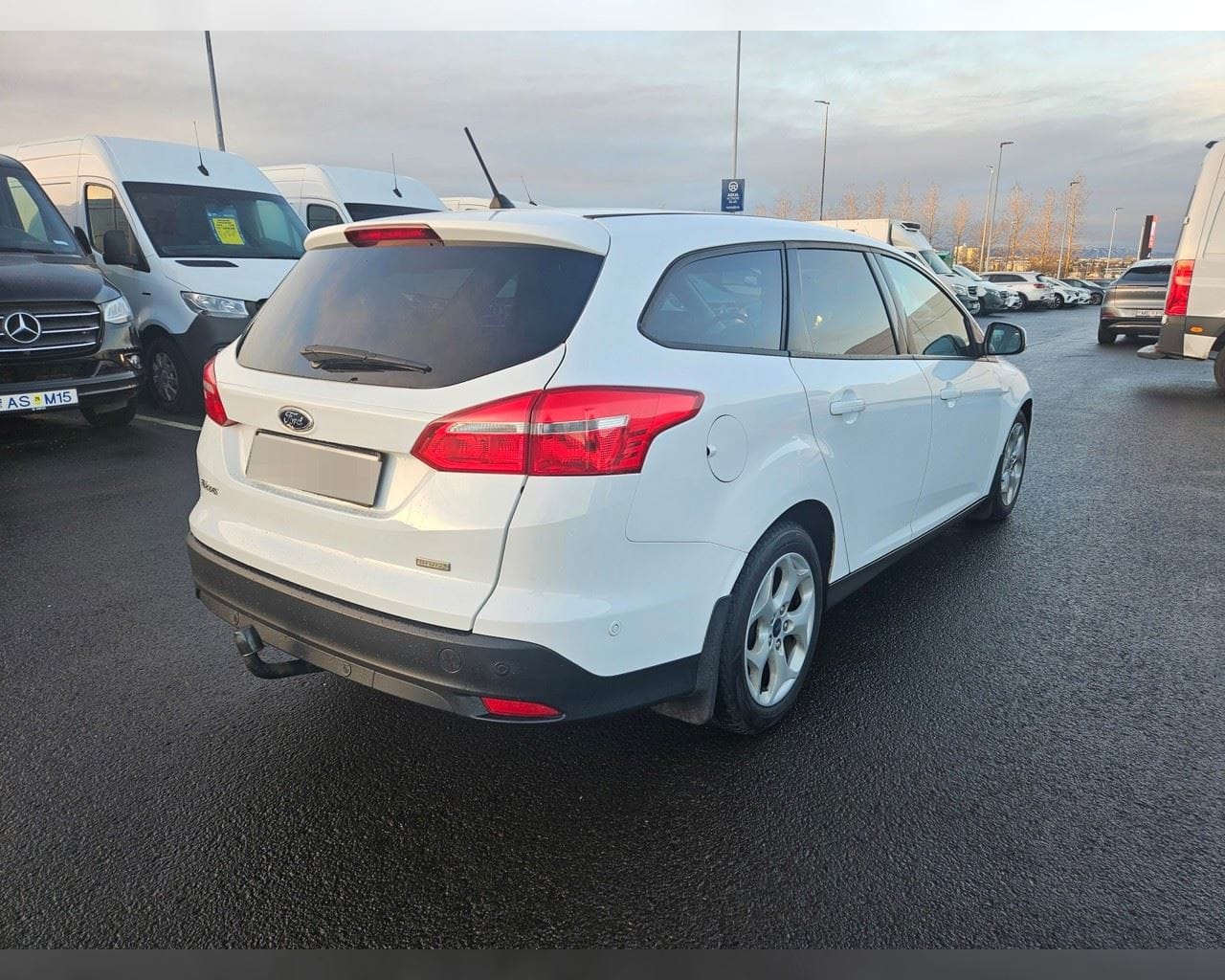 FORD FOCUS