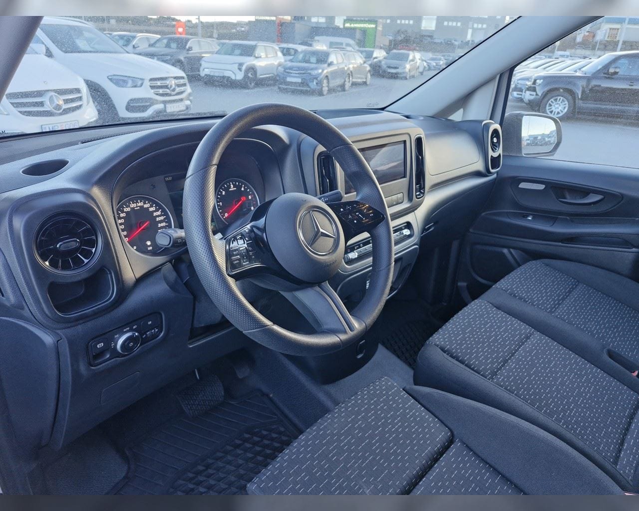 MERCEDES-BENZ VITO 114 LANGUR BASIC