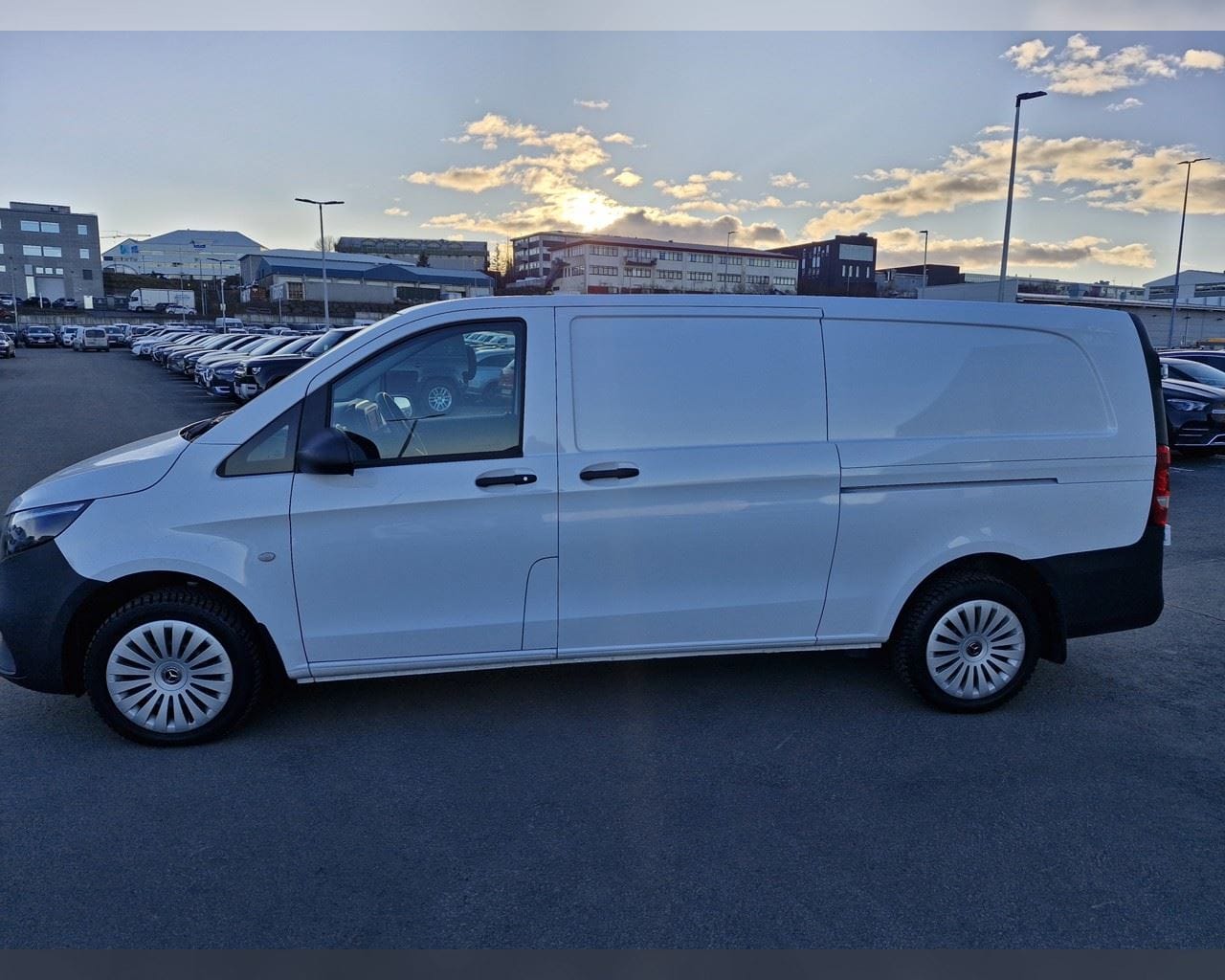 MERCEDES-BENZ VITO 114 LANGUR BASIC