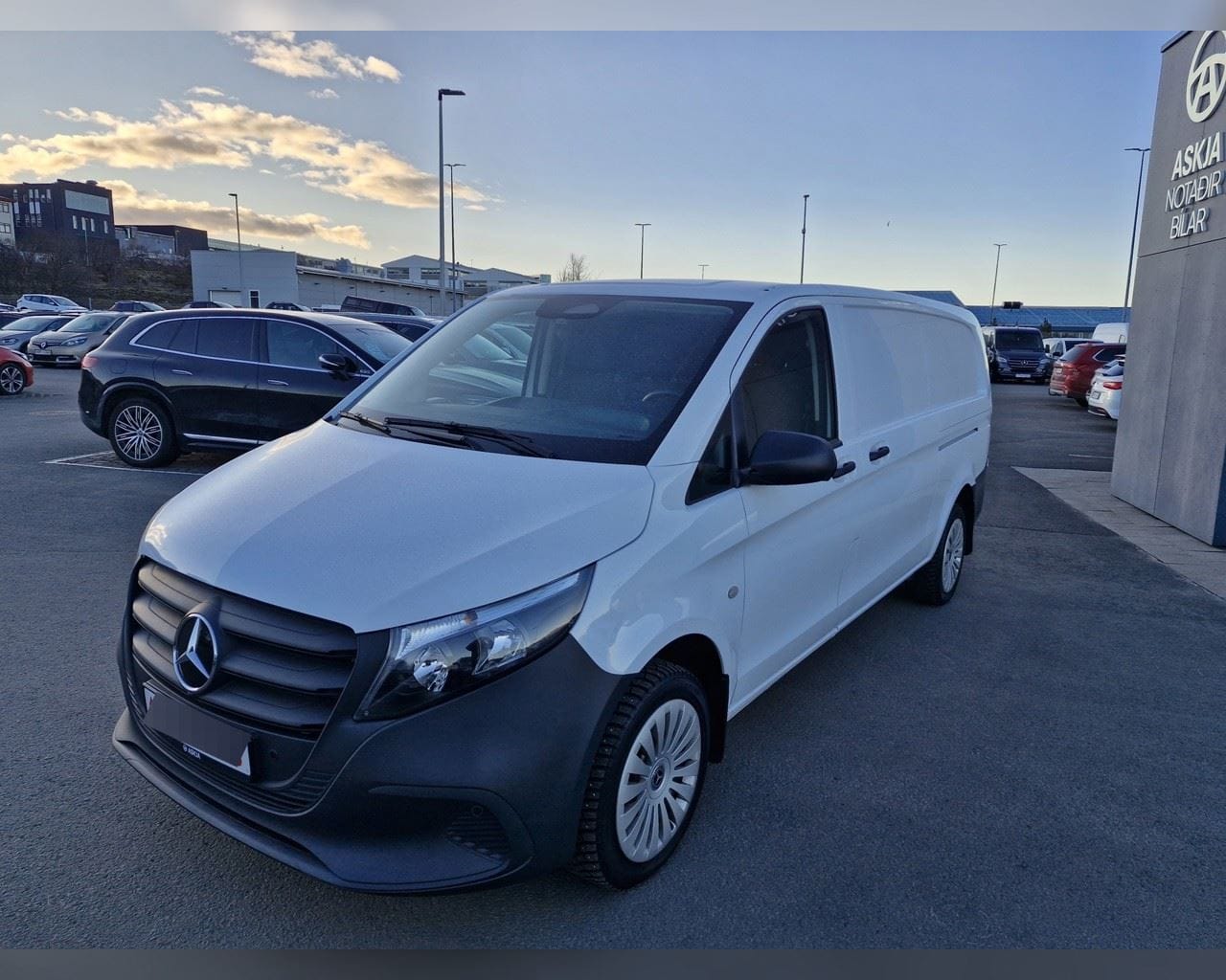 MERCEDES-BENZ VITO 114 LANGUR BASIC