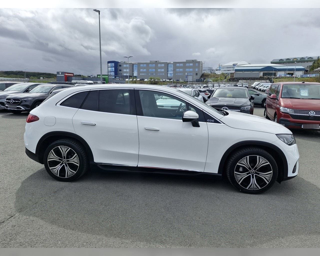 MERCEDES-BENZ EQE 350 SUV 4MATIC PURE